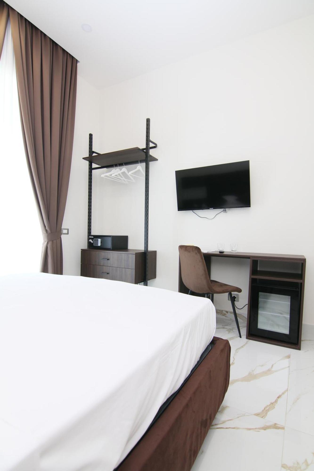 Auroom Naples Luaran gambar