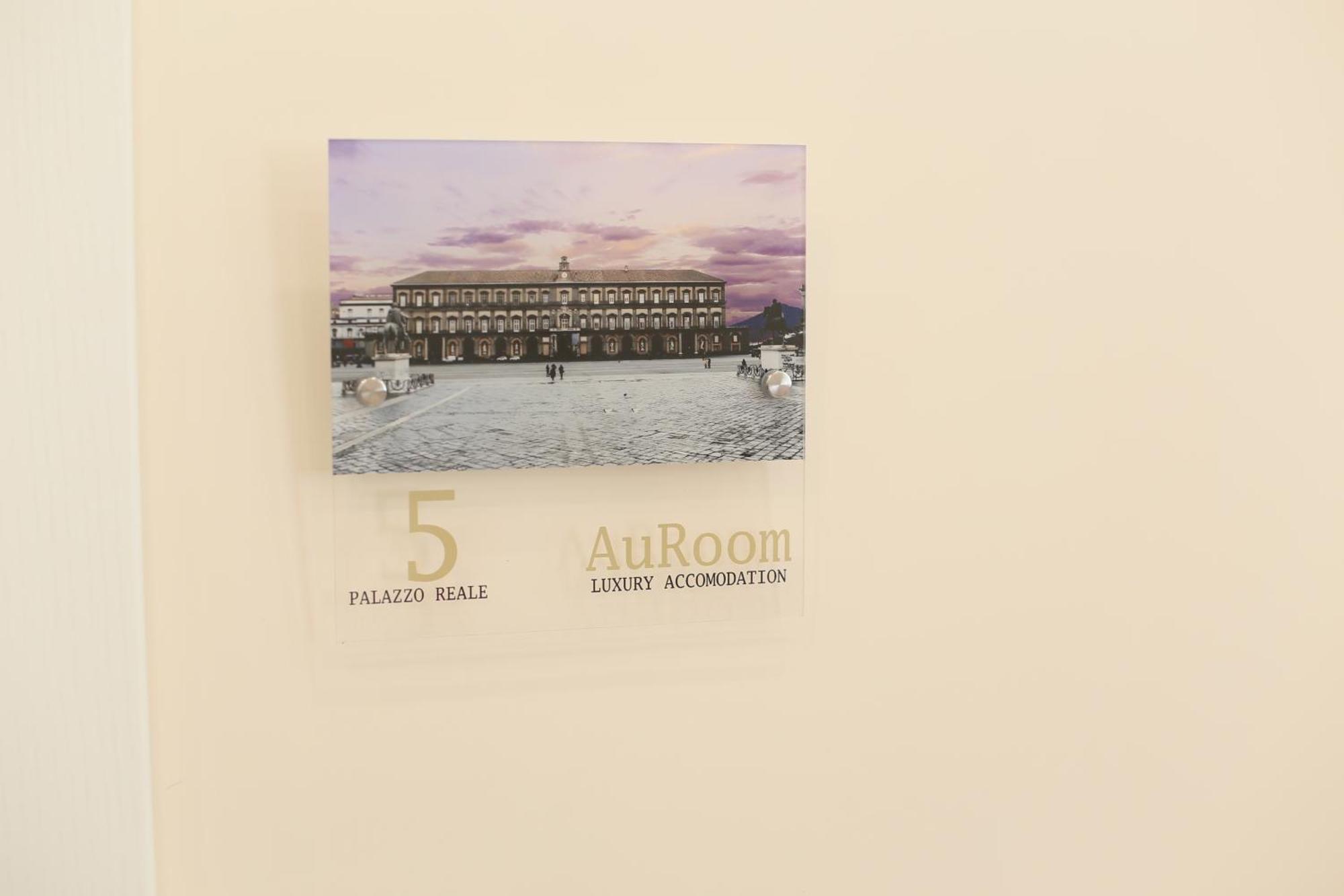 Auroom Naples Luaran gambar